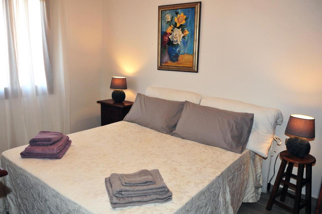 Brezza Di Mare Bed & Breakfast San Teodoro  Exterior photo